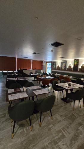 elite hotel karimnagar