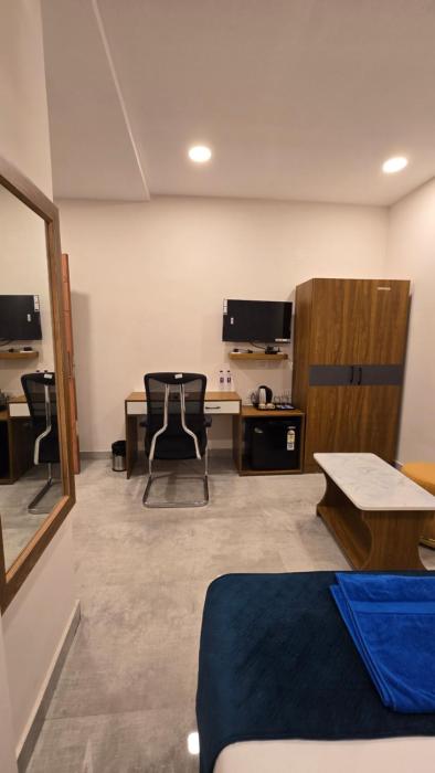 elite hotel karimnagar