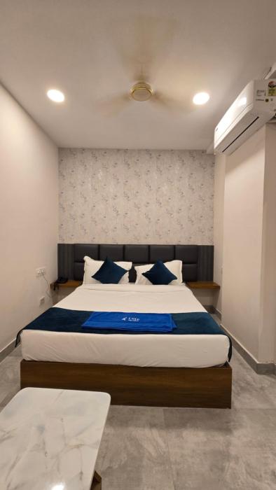 elite hotel karimnagar