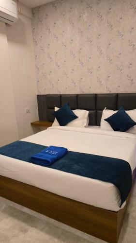 elite hotel karimnagar