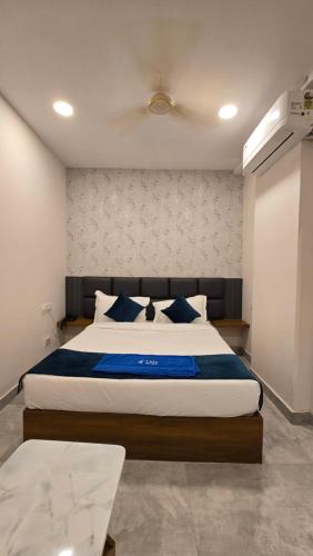elite hotel karimnagar