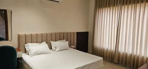 hotel sharanga