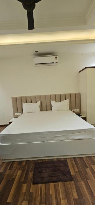 hotel sharanga