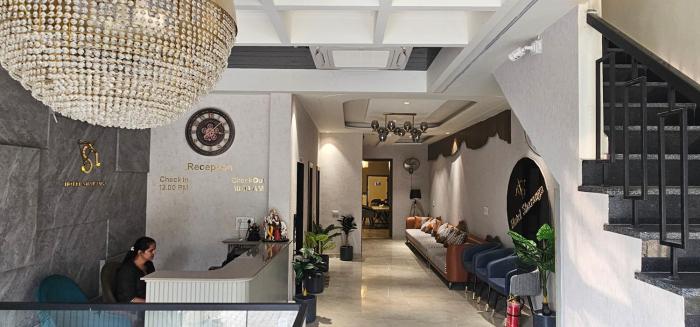 hotel sharanga