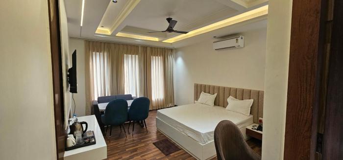 hotel sharanga