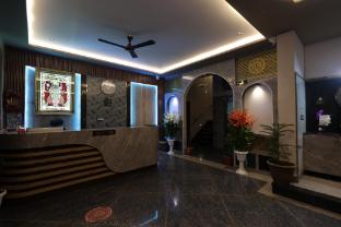 hotel the crystal