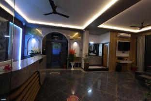 hotel the crystal