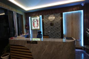 hotel the crystal