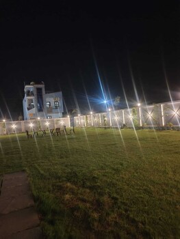 Hotel The Crystal,,3 star