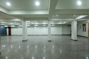 hotel dwarkadhish plaza