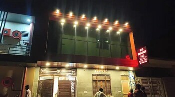 Hotel Dwarkadhish Plaza,,2 star