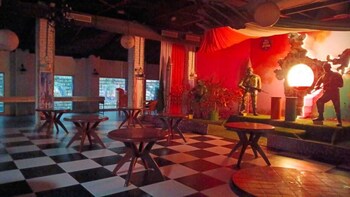 Nd Film City And Heritage Theme Resort,,4 star