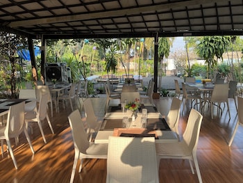 astoria lagoon resort