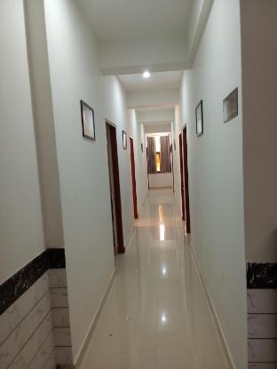 Hotel Blue Expire Ac Room $ Roof Top Restaurant,,5 star