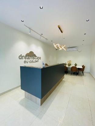 dreamscape hotel by fracspace ou colony