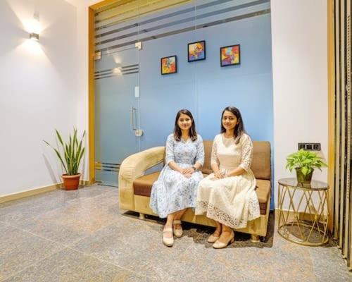 hotel nidhivan palace