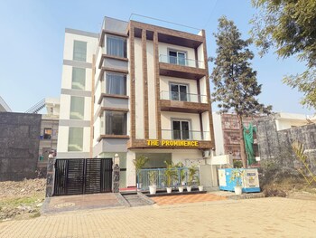 the prominence hotel greater noida