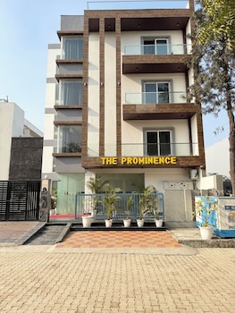 the prominence hotel greater noida
