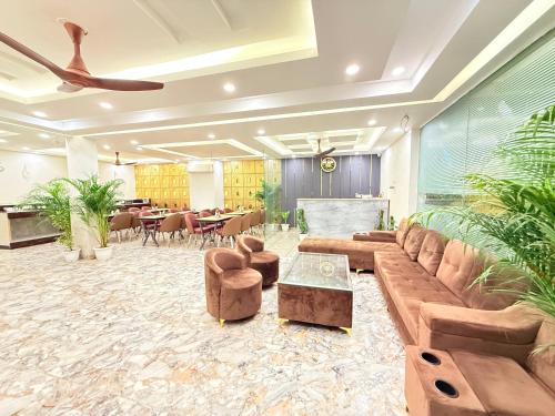 the prominence hotel greater noida