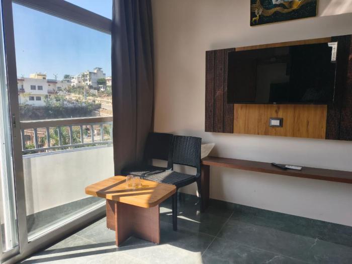 shree vallabh resort