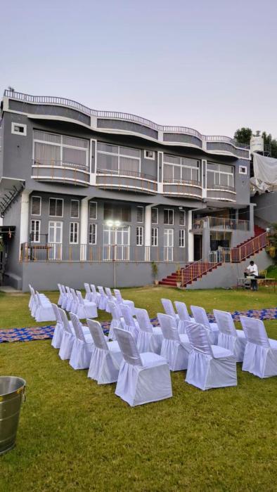 shree vallabh resort