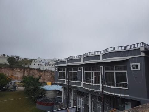 shree vallabh resort