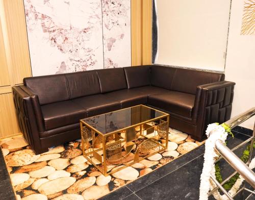 hotel aroma inn