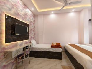 trinetra homestay