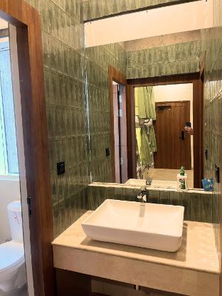 konnect inn pod hotel