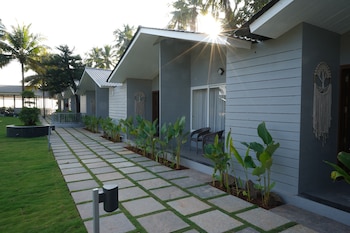 trishvam palolem beach resort