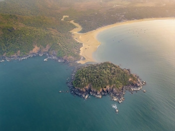 trishvam palolem beach resort