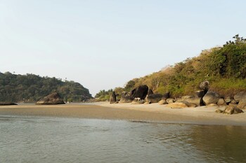 trishvam palolem beach resort