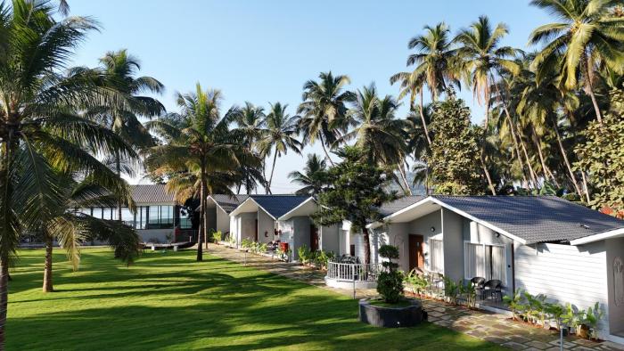 trishvam palolem beach resort