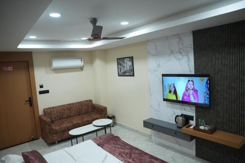 Rk Crown Heaven,,4 star