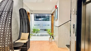 Hotel Citadel Inn,,2 star