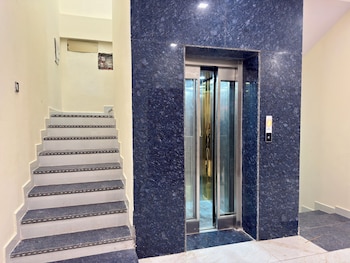 hotel krishna kripa palace