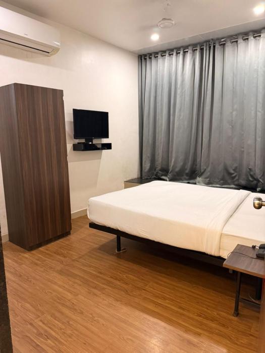 hotel lotus
