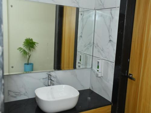 hotel regenta blu