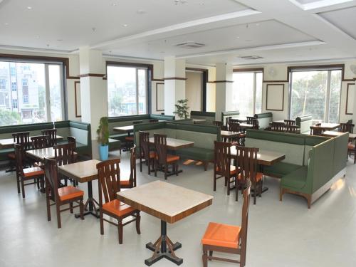 hotel regenta blu