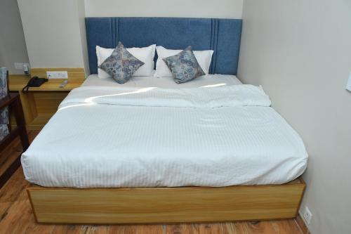 hotel regenta blu