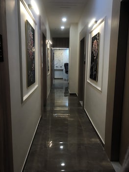 Hotel Lotus Inn,,2 star