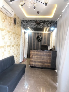 Hotel Lotus Inn,,2 star