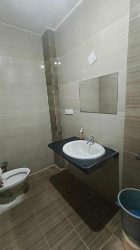 hotel aashray