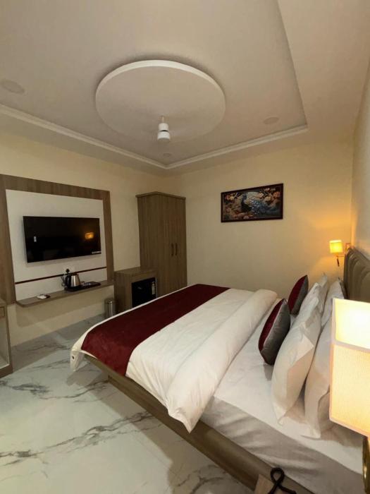the silk route resort