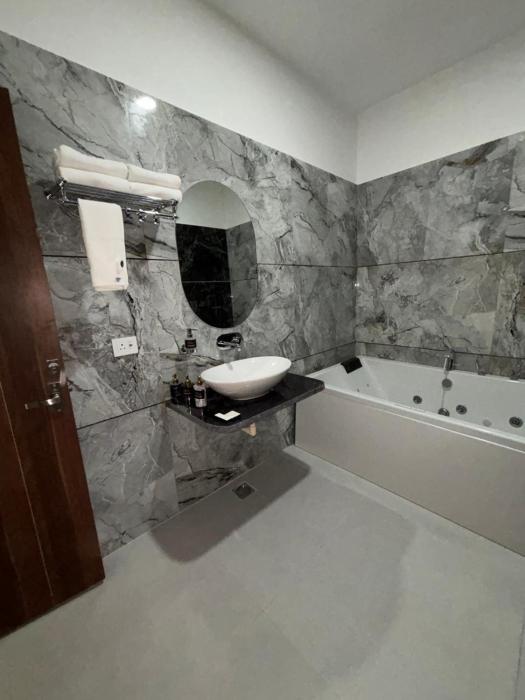 the silk route resort