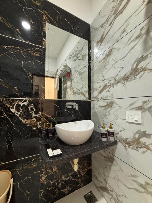 the silk route resort