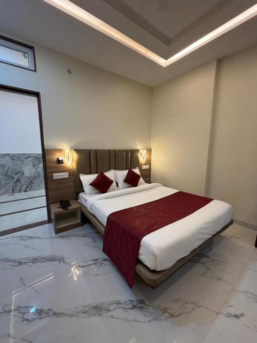 the silk route resort