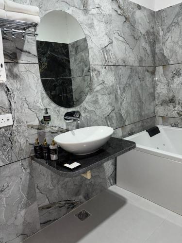 the silk route resort