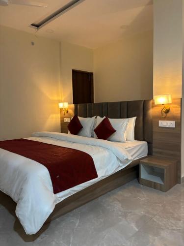 the silk route resort