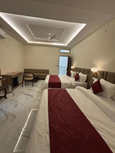 the silk route resort